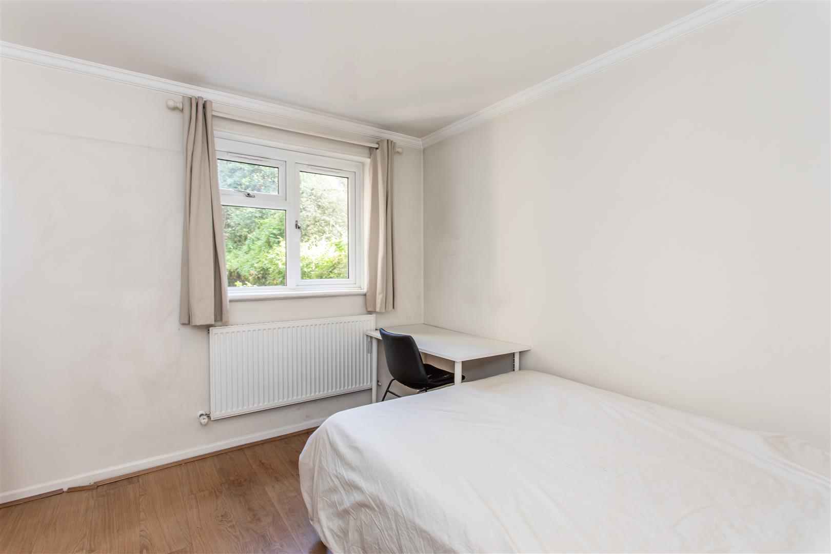 Rhondda Grove, Mile End